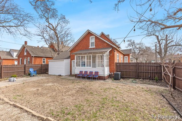 334 Central Avenue, Holland, MI 49423