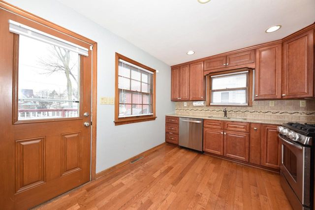 3019 N 74th STREET, Milwaukee, WI 53210