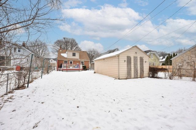 3019 N 74th STREET, Milwaukee, WI 53210