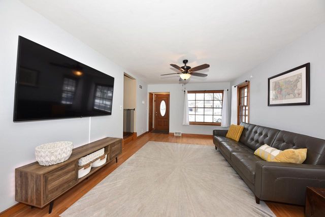 3019 N 74th STREET, Milwaukee, WI 53210