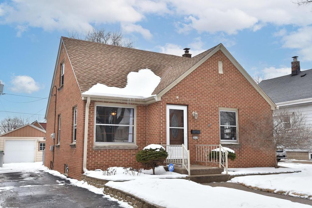 3019 N 74th STREET, Milwaukee, WI 53210