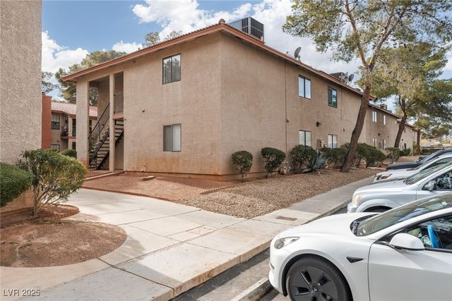 5576 West Rochelle Avenue 40D, Las Vegas, NV 89103