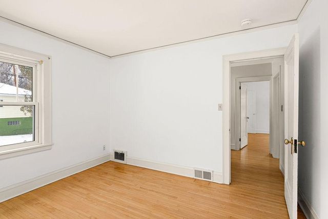 2815 E 2nd Street, Duluth, MN 55812