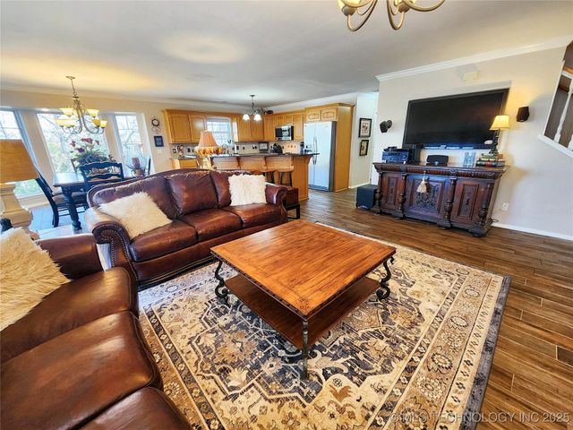 20136 W Chicken Creek Road, Cookson, OK 74427