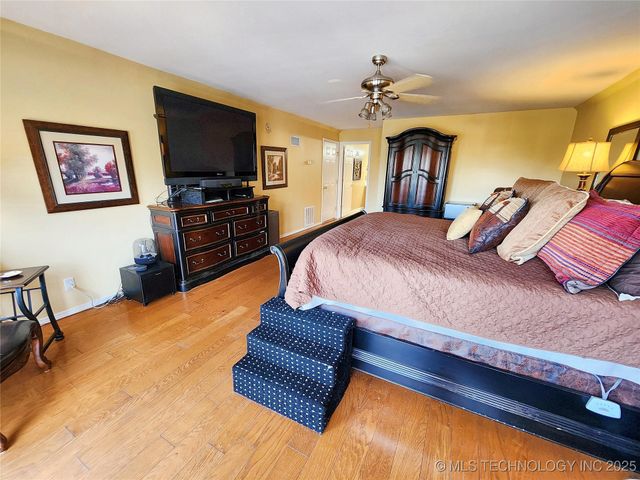 20136 W Chicken Creek Road, Cookson, OK 74427