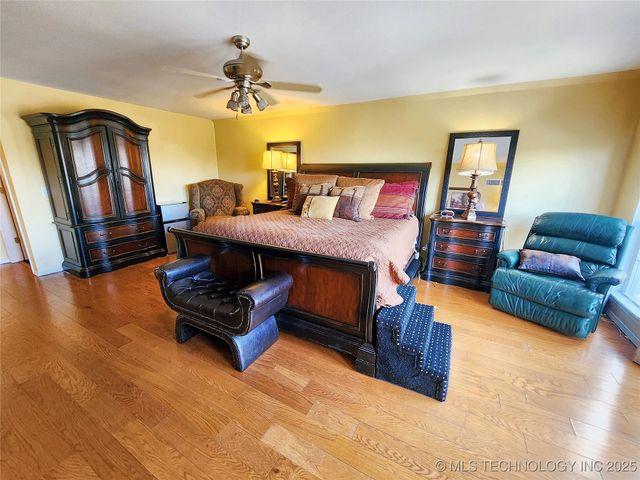 20136 W Chicken Creek Road, Cookson, OK 74427