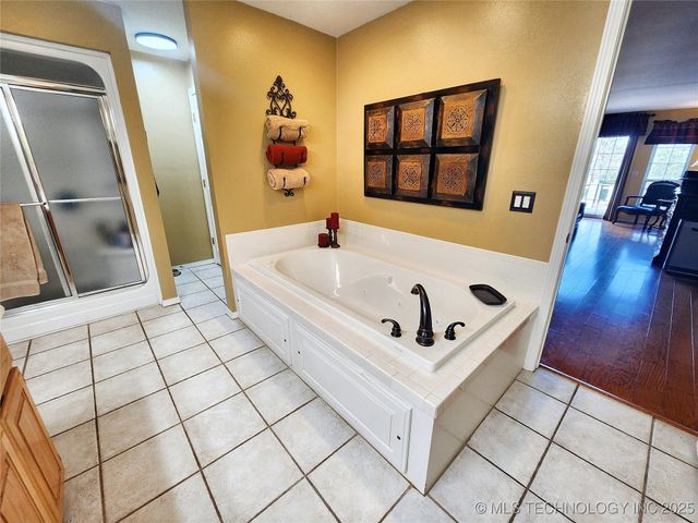 20136 W Chicken Creek Road, Cookson, OK 74427