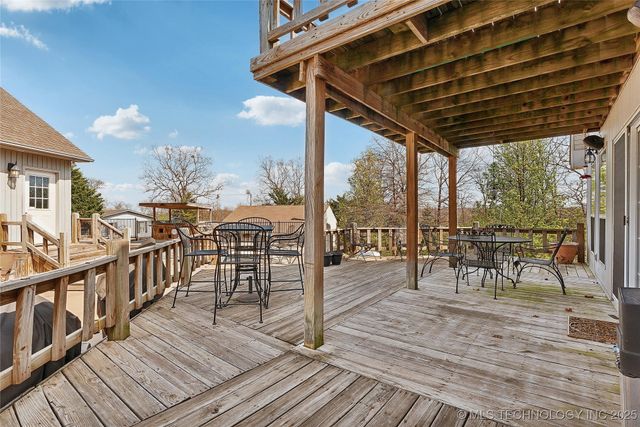20136 W Chicken Creek Road, Cookson, OK 74427
