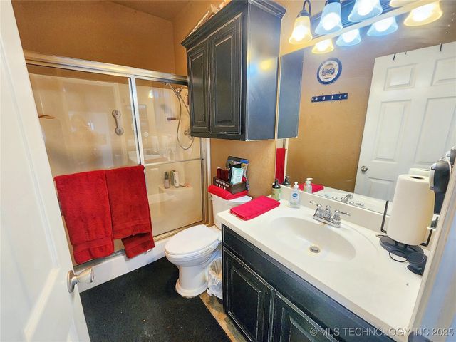 20136 W Chicken Creek Road, Cookson, OK 74427