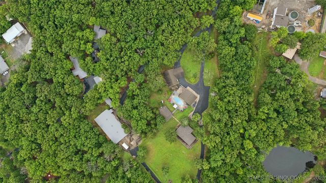 20136 W Chicken Creek Road, Cookson, OK 74427