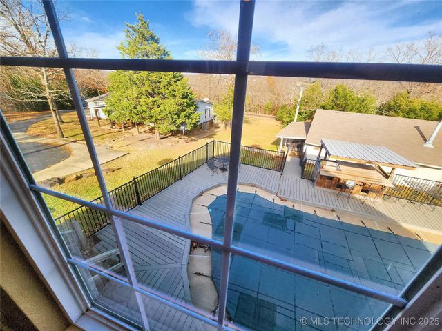 20136 W Chicken Creek Road, Cookson, OK 74427