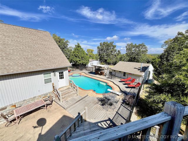 20136 W Chicken Creek Road, Cookson, OK 74427