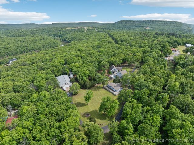 20136 W Chicken Creek Road, Cookson, OK 74427