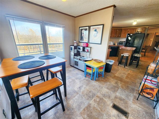 20136 W Chicken Creek Road, Cookson, OK 74427