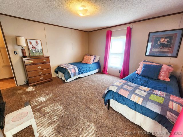 20136 W Chicken Creek Road, Cookson, OK 74427