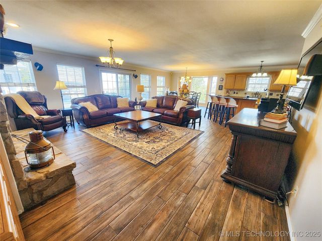 20136 W Chicken Creek Road, Cookson, OK 74427