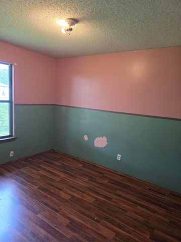 1001 N 13th Avenue, Ozark, MO 65721
