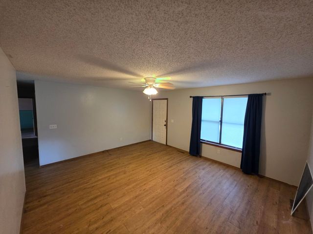 1001 N 13th Avenue, Ozark, MO 65721