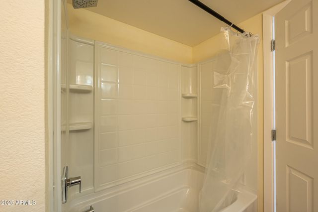 1601 W SUNNYSIDE Drive 127, Phoenix, AZ 85029