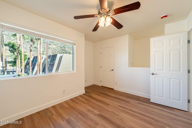 1601 W SUNNYSIDE Drive 127, Phoenix, AZ 85029