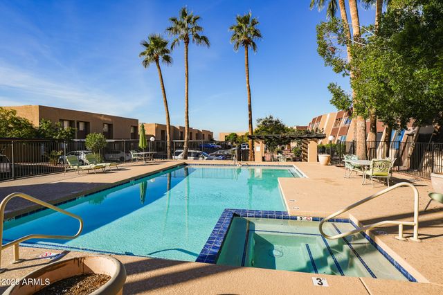 1601 W SUNNYSIDE Drive 127, Phoenix, AZ 85029