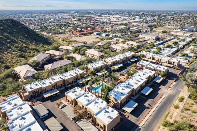 1601 W SUNNYSIDE Drive 127, Phoenix, AZ 85029