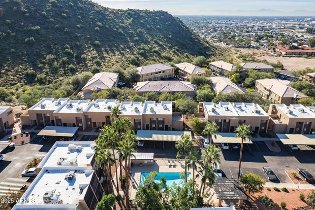 1601 W SUNNYSIDE Drive 127, Phoenix, AZ 85029