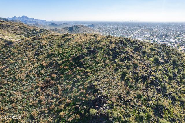 1601 W SUNNYSIDE Drive 127, Phoenix, AZ 85029