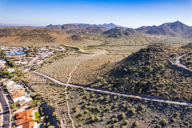 1601 W SUNNYSIDE Drive 127, Phoenix, AZ 85029