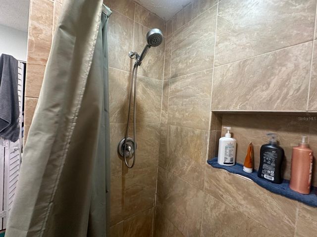 17042 NATURE TRAIL, Lutz, FL 33558