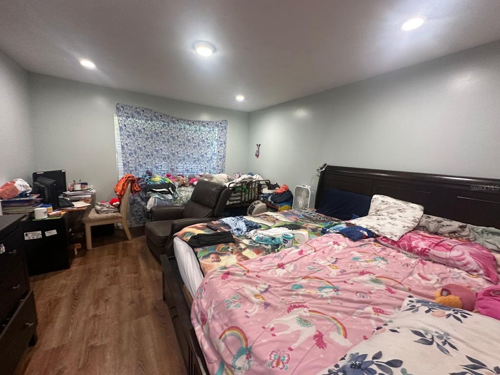 Image 11 of property listing at 17042 NATURE TRAIL, Lutz, FL 33558
