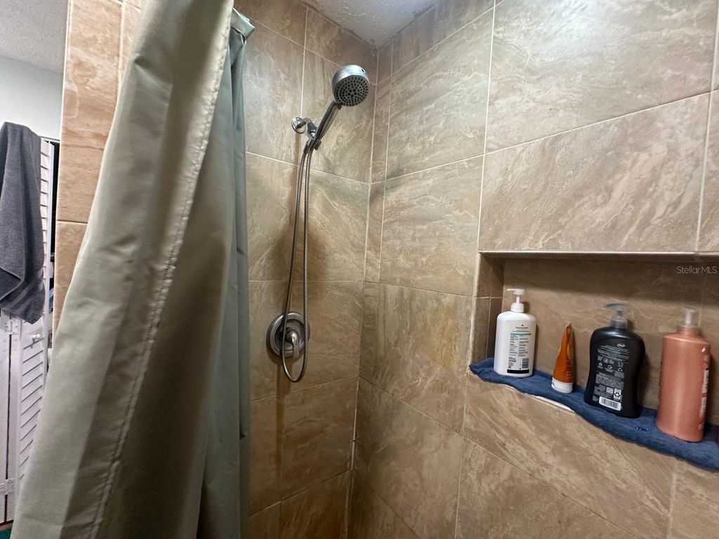 Image 17 of property listing at 17042 NATURE TRAIL, Lutz, FL 33558