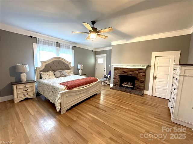 327 S Carolina Avenue, Boonville, NC 27011