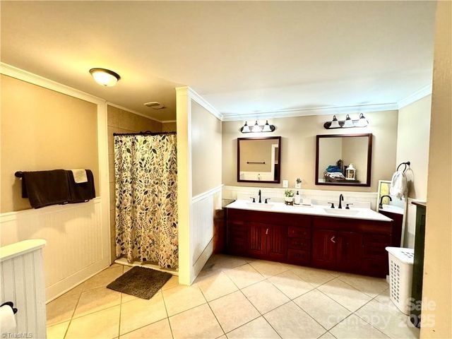 327 S Carolina Avenue, Boonville, NC 27011