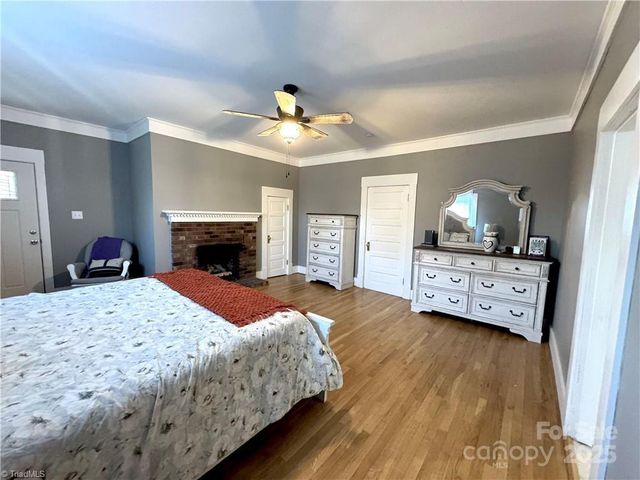 327 S Carolina Avenue, Boonville, NC 27011