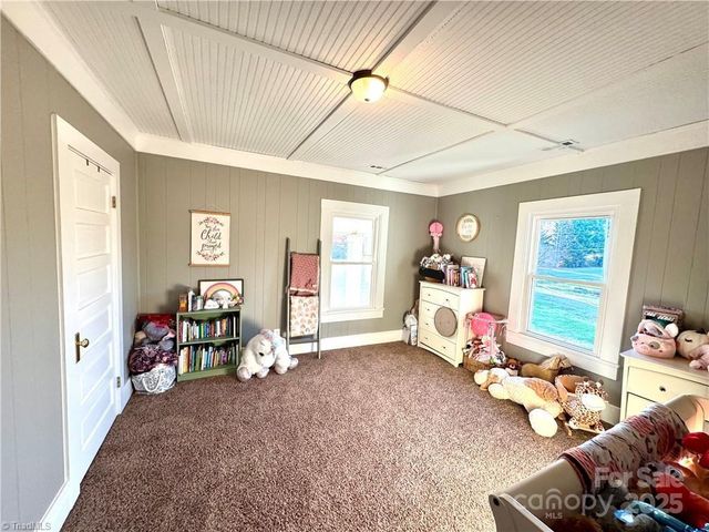 327 S Carolina Avenue, Boonville, NC 27011