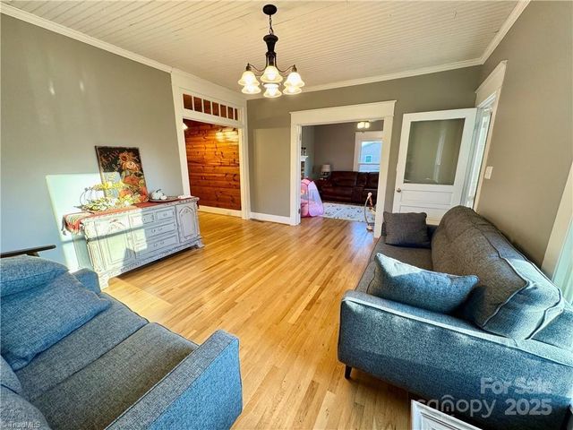 327 S Carolina Avenue, Boonville, NC 27011