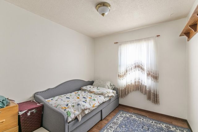 8401 Horton Avenue, Urbandale, IA 50322