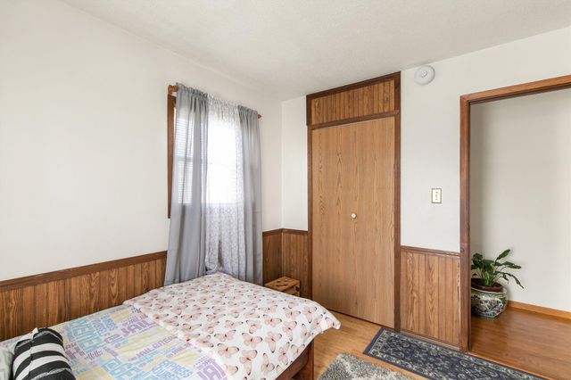 8401 Horton Avenue, Urbandale, IA 50322