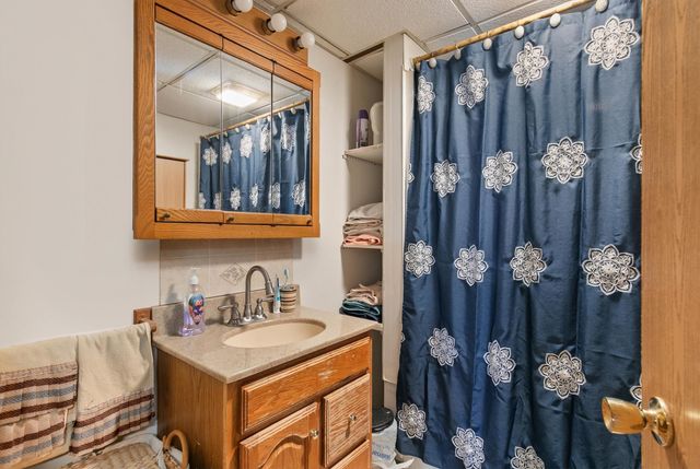 8401 Horton Avenue, Urbandale, IA 50322