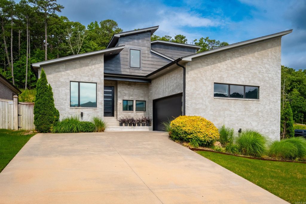2 Sycamore Court, Little Rock, AR 72223