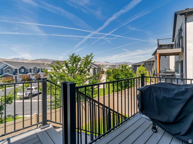15228 S PARK BLUFF WAY, Bluffdale, UT 84065