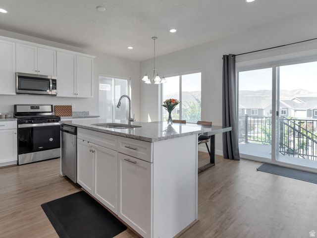 15228 S PARK BLUFF WAY, Bluffdale, UT 84065