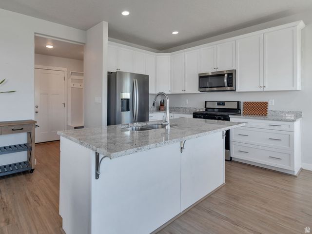 15228 S PARK BLUFF WAY, Bluffdale, UT 84065