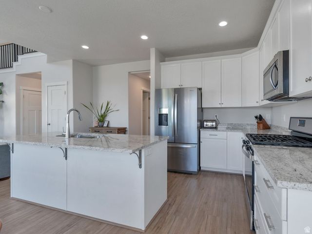 15228 S PARK BLUFF WAY, Bluffdale, UT 84065