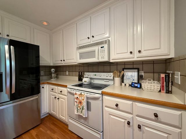 303 Cherrwood Drive, Westminster, SC 29693