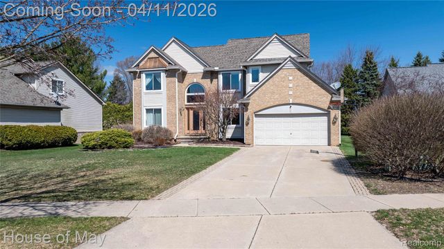 3044 Pheasant Run East Drive, Wixom, MI 48393
