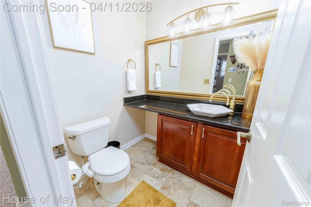 3044 Pheasant Run East Drive, Wixom, MI 48393