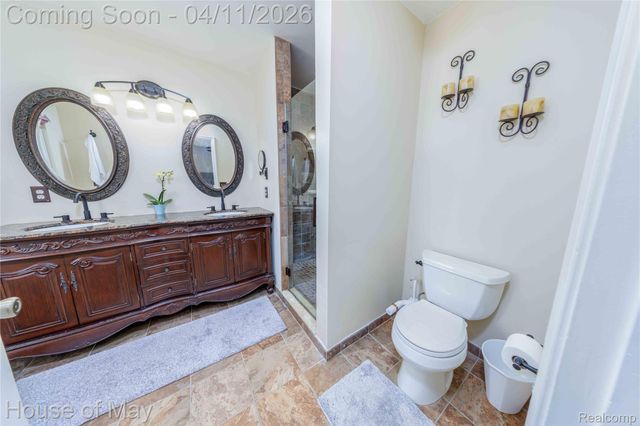 3044 Pheasant Run East Drive, Wixom, MI 48393