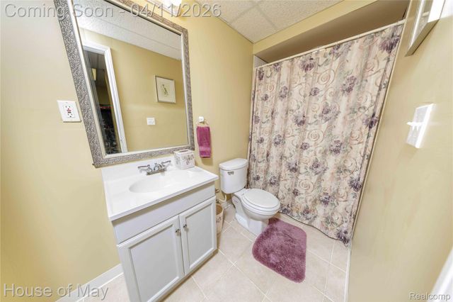 3044 Pheasant Run East Drive, Wixom, MI 48393